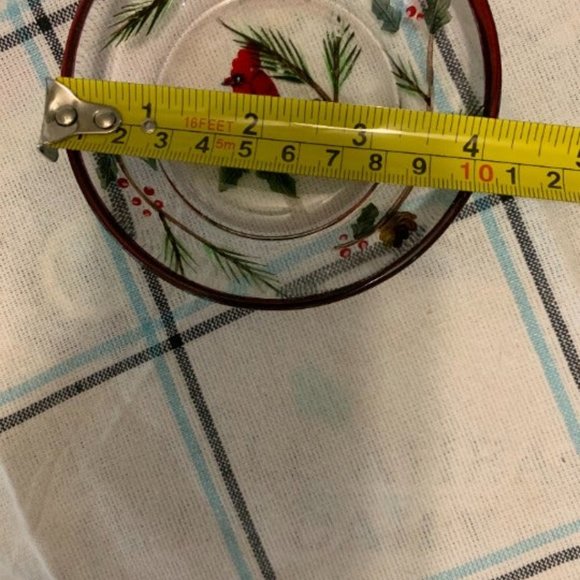 Cardinal & Holly on a Clear Glass Dish with Red Ri - Picture 4 of 11